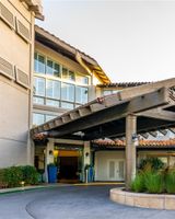 DoubleTree by Hilton Campbell-Pruneyard