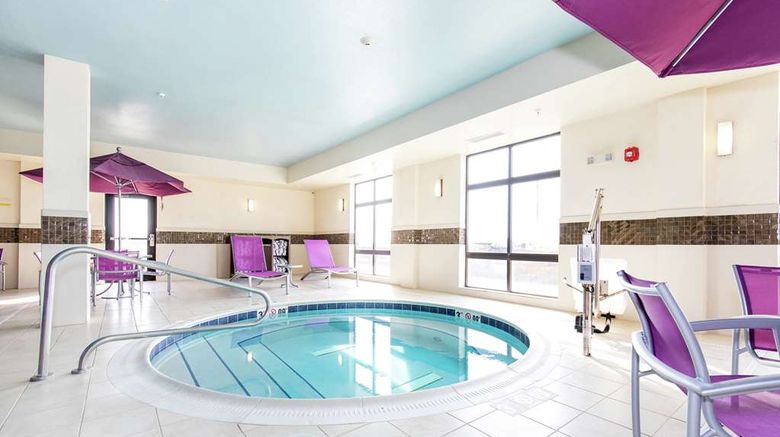 <b>Hampton Inn & Suites, Sandusky/Milan Pool</b>. Images powered by <a href="https://iceportal.shijigroup.com/" title="IcePortal" target="_blank">IcePortal</a>.