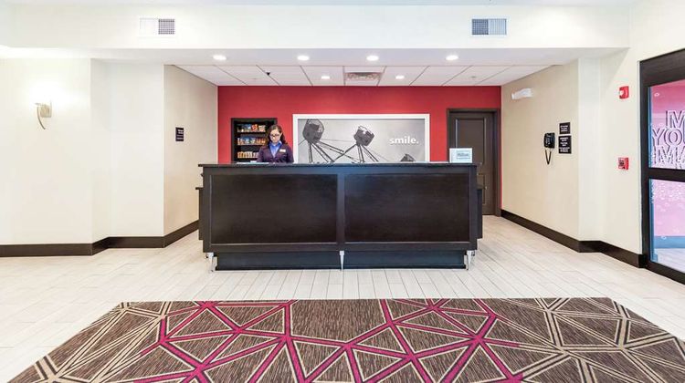 Hampton Inn & Suites, Sandusky/Milan Lobby