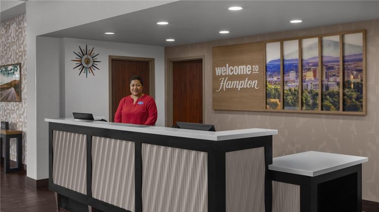 Hampton Inn Salt Lake City - Downtown Lobby