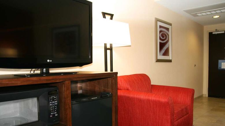 <b>Hampton Inn & Suites - Salt Lake City Room</b>. Images powered by <a href="https://iceportal.shijigroup.com/" title="IcePortal" target="_blank">IcePortal</a>.