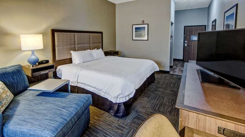 <b>Hampton Inn Salt Lake City/Layton Room</b>. Images powered by <a href="https://iceportal.shijigroup.com/" title="IcePortal" target="_blank">IcePortal</a>.