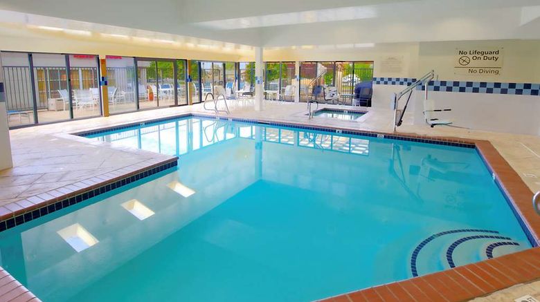 <b>Hampton Inn Salt Lake City/Layton Pool</b>. Images powered by <a href="https://iceportal.shijigroup.com/" title="IcePortal" target="_blank">IcePortal</a>.