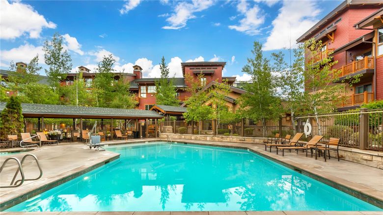 <b>Hilton Grand Vacations Sunrise Lodge Pool</b>. Images powered by <a href="https://iceportal.shijigroup.com/" title="IcePortal" target="_blank">IcePortal</a>.