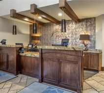 Hilton Grand Vacations Sunrise Lodge Lobby