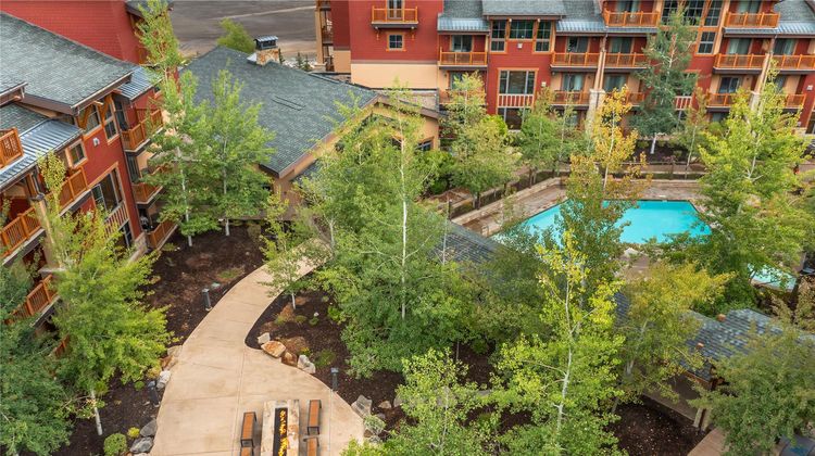 Hilton Grand Vacations Sunrise Lodge Pool