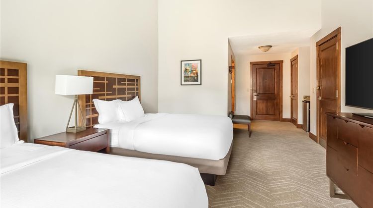 Hilton Grand Vacations Sunrise Lodge Room