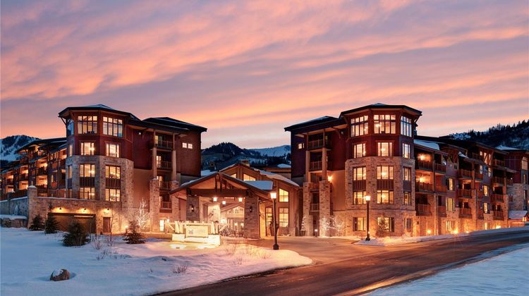 Hilton Grand Vacations Sunrise Lodge Exterior