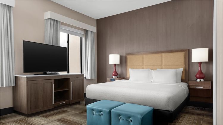 Hampton Inn & Suites Arroyo Grande Room