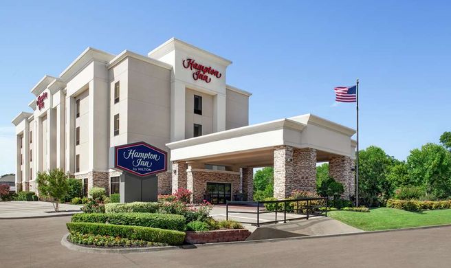 Hampton Inn Sulphur Springs Exterior