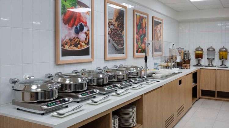 Hampton Inn by Hilton Saltillo Airport Restaurant