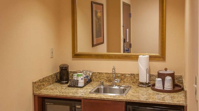 <b>Hampton Inn & Suites Stillwater Room</b>. Images powered by <a href="https://iceportal.shijigroup.com/" title="IcePortal" target="_blank">IcePortal</a>.
