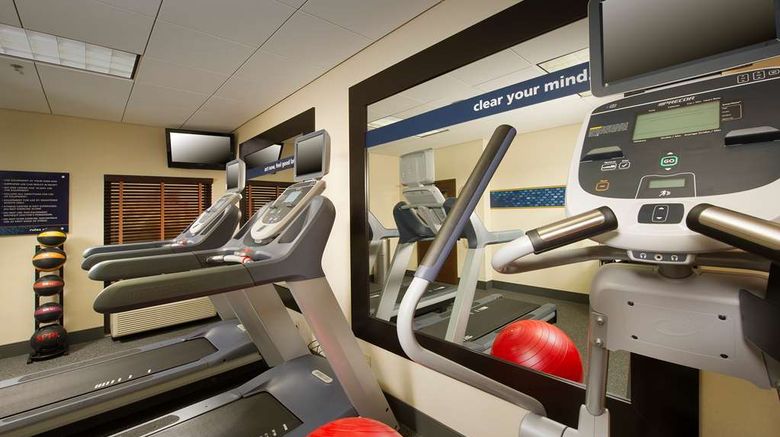 <b>Hampton Inn & Suites Stillwater Health</b>. Images powered by <a href="https://iceportal.shijigroup.com/" title="IcePortal" target="_blank">IcePortal</a>.