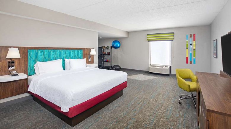 <b>Hampton Inn Selma Room</b>. Images powered by <a href="https://iceportal.shijigroup.com/" title="IcePortal" target="_blank">IcePortal</a>.