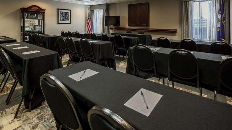 <b>Hampton Inn Somerset Meeting</b>. Images powered by <a href="https://iceportal.shijigroup.com/" title="IcePortal" target="_blank">IcePortal</a>.