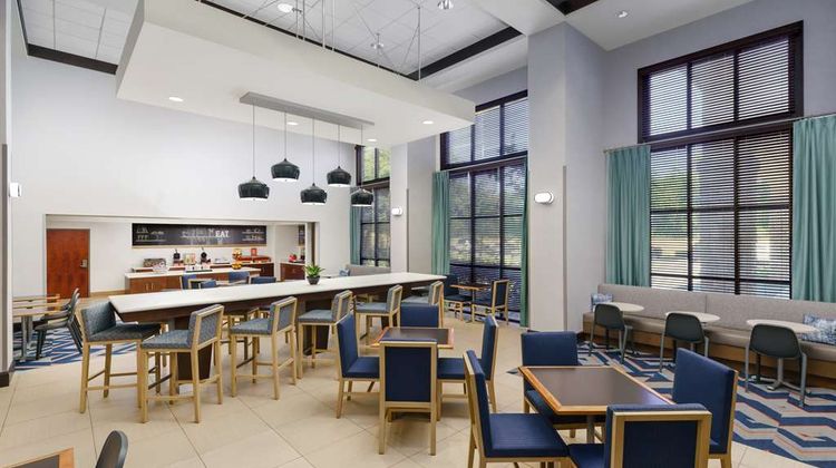 Hampton Inn & Suites West Sacramento Restaurant
