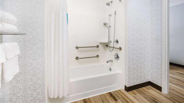 Hampton Inn & Suites West Sacramento Room