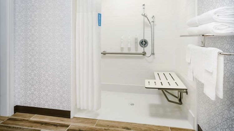 Hampton Inn & Suites West Sacramento Room