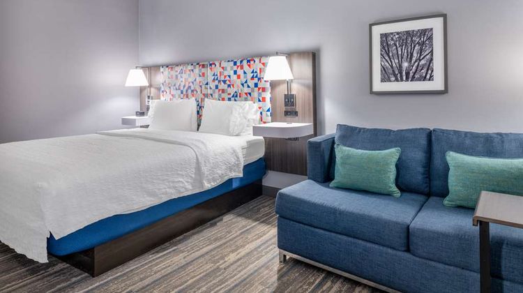 Hampton Inn Sanford Room