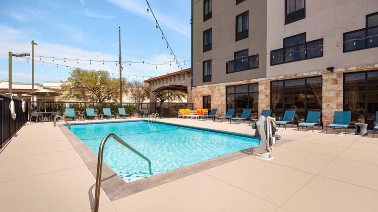 Hampton Inn & Suites San Marcos Pool