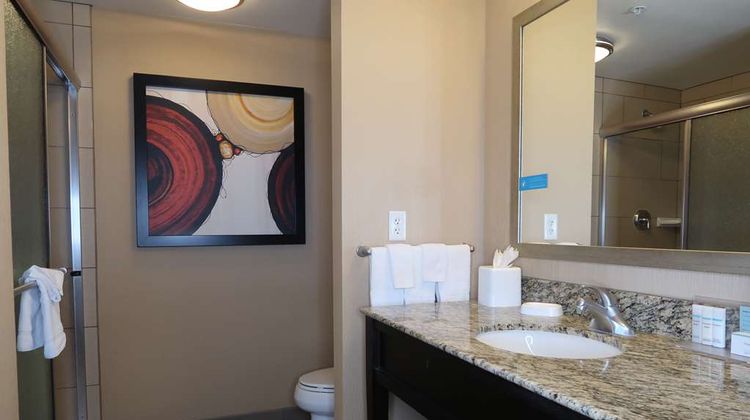 Hampton Inn & Suites Salinas Room