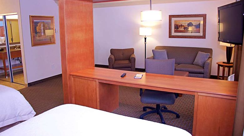 <b>Hampton Inn Sidney Room</b>. Images powered by <a href="https://iceportal.shijigroup.com/" title="IcePortal" target="_blank">IcePortal</a>.