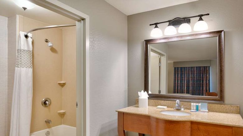 <b>Hampton Inn & Suites Show Low-Pinetop Room</b>. Images powered by <a href="https://iceportal.shijigroup.com/" title="IcePortal" target="_blank">IcePortal</a>.