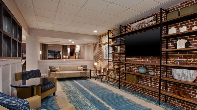 Hampton Inn & Suites Spartanburg I-26 Lobby