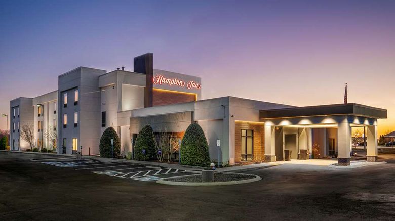 <b>Hampton Inn Springfield Exterior</b>. Images powered by <a href="https://iceportal.shijigroup.com/" title="IcePortal" target="_blank">IcePortal</a>.
