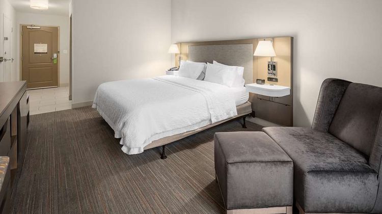Hampton Inn Springfield Room