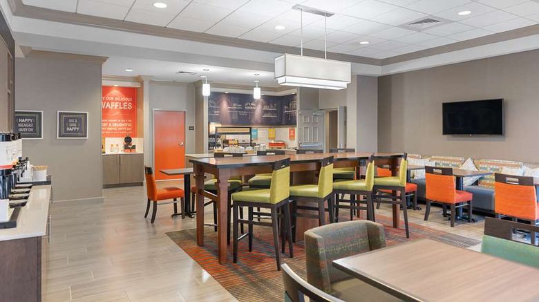 <b>Hampton Inn Springfield Restaurant</b>. Images powered by <a href="https://iceportal.shijigroup.com/" title="IcePortal" target="_blank">IcePortal</a>.