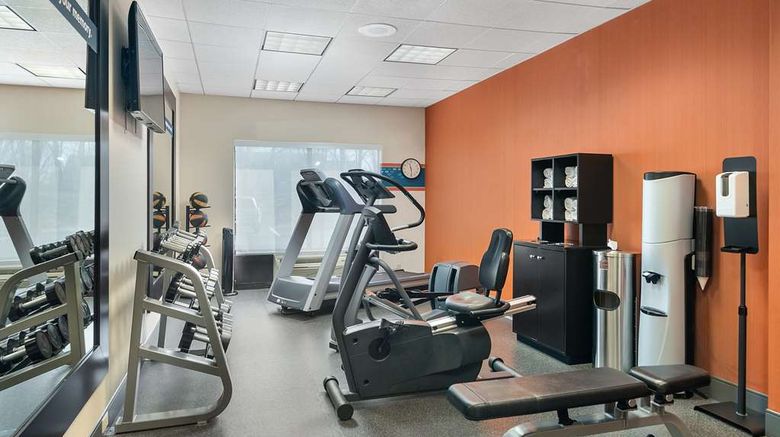 <b>Hampton Inn Springfield Health</b>. Images powered by <a href="https://iceportal.shijigroup.com/" title="IcePortal" target="_blank">IcePortal</a>.
