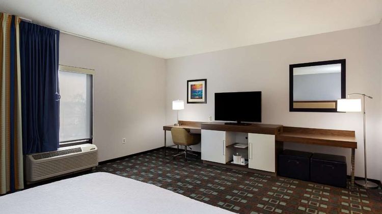 Hampton Inn Spring Hill Room