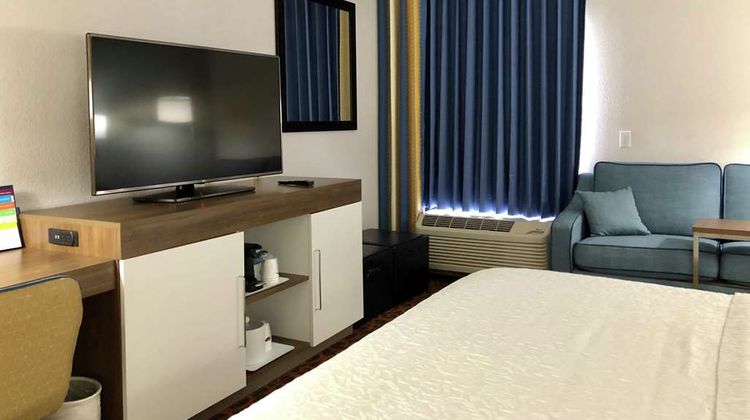 Hampton Inn Spring Hill Room