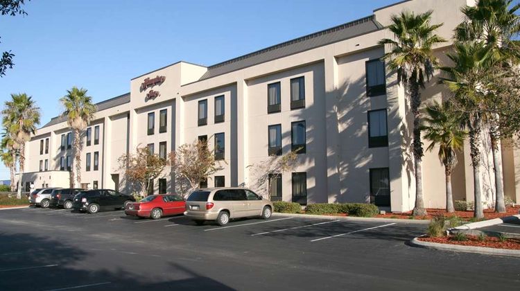 Hampton Inn Spring Hill Exterior