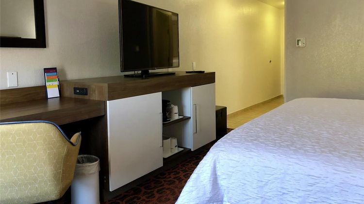 Hampton Inn Spring Hill Room