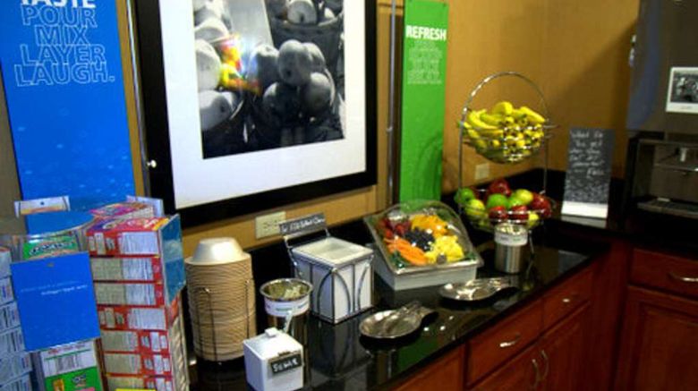 <b>Hampton Inn & Suites Springfield Restaurant</b>. Images powered by <a href="https://iceportal.shijigroup.com/" title="IcePortal" target="_blank">IcePortal</a>.
