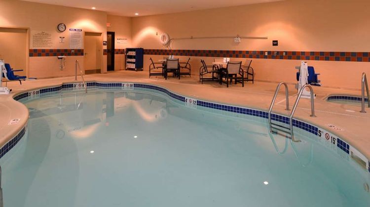 Hampton Inn Lincoln Pool