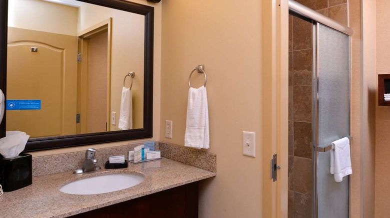 <b>Hampton Inn Lincoln Room</b>. Images powered by <a href="https://iceportal.shijigroup.com/" title="IcePortal" target="_blank">IcePortal</a>.