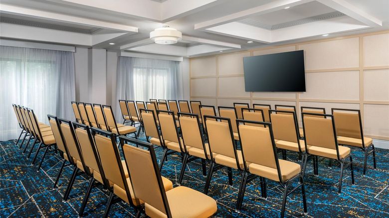 <b>Hampton Inn South Plainfield-Piscataway Meeting</b>. Images powered by <a href="https://iceportal.shijigroup.com/" title="IcePortal" target="_blank">IcePortal</a>.