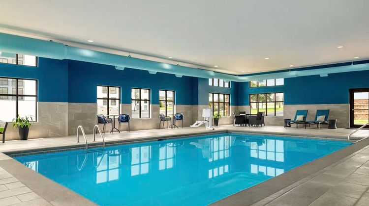 Hampton Inns & Suites Springfield Pool