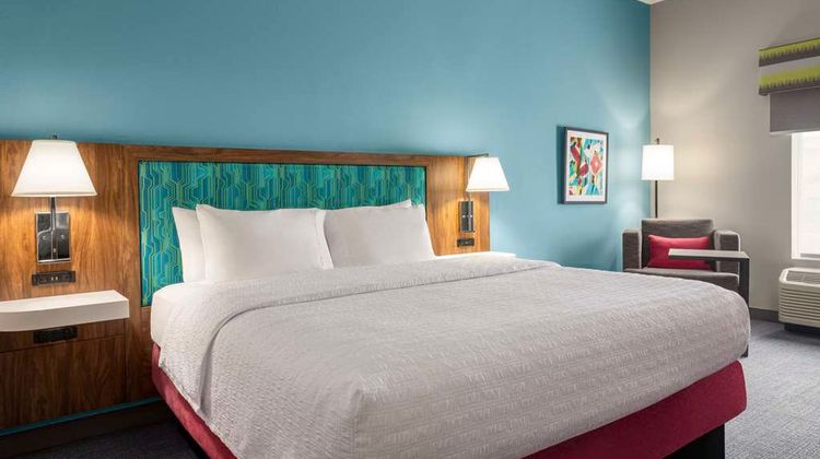 Hampton Inns & Suites Springfield Room