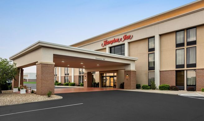 Hampton Inn Springfield South Exterior