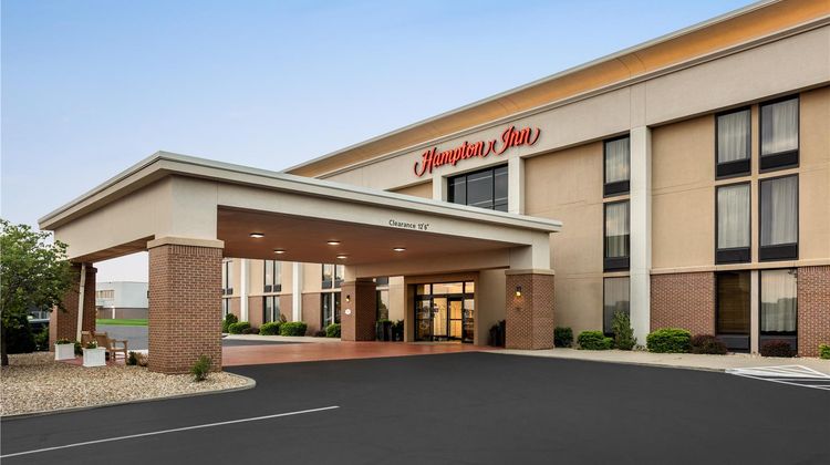 Hampton Inn Springfield South Exterior