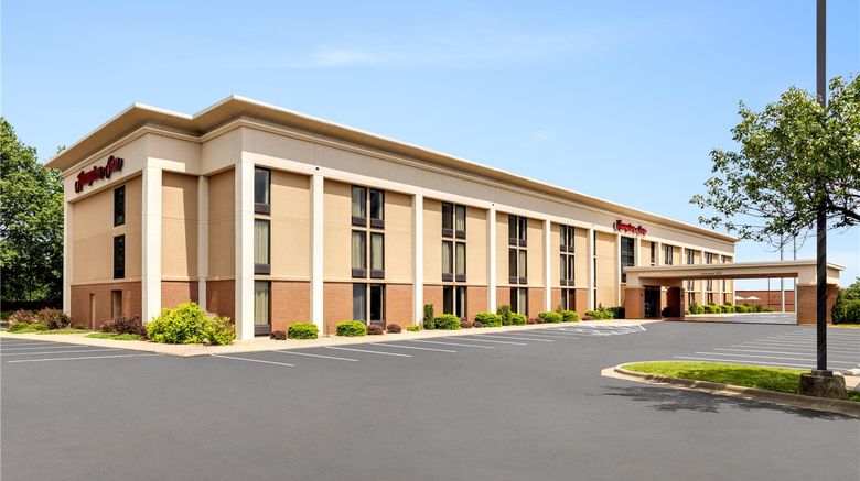 <b>Hampton Inn Springfield South Exterior</b>. Images powered by <a href="https://iceportal.shijigroup.com/" title="IcePortal" target="_blank">IcePortal</a>.