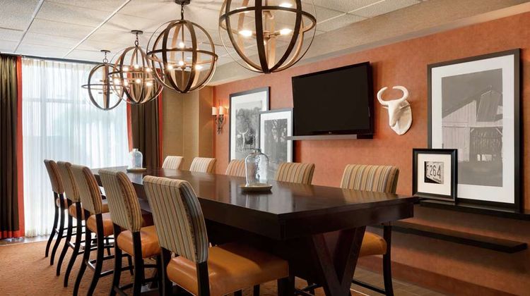 Hampton Inn Sikes Senter Mall Lobby