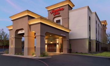 Hampton Inn Sikes Senter Mall