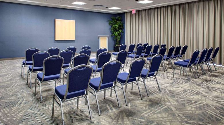 <b>Hampton Inn & Suites-Bradenton Airport Meeting</b>. Images powered by <a href="https://iceportal.shijigroup.com/" title="IcePortal" target="_blank">IcePortal</a>.
