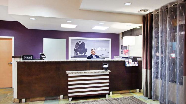 Hampton Inn Santa Cruz Lobby