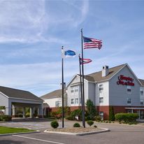 Hampton Inn & Suites Cleveland Southeast
